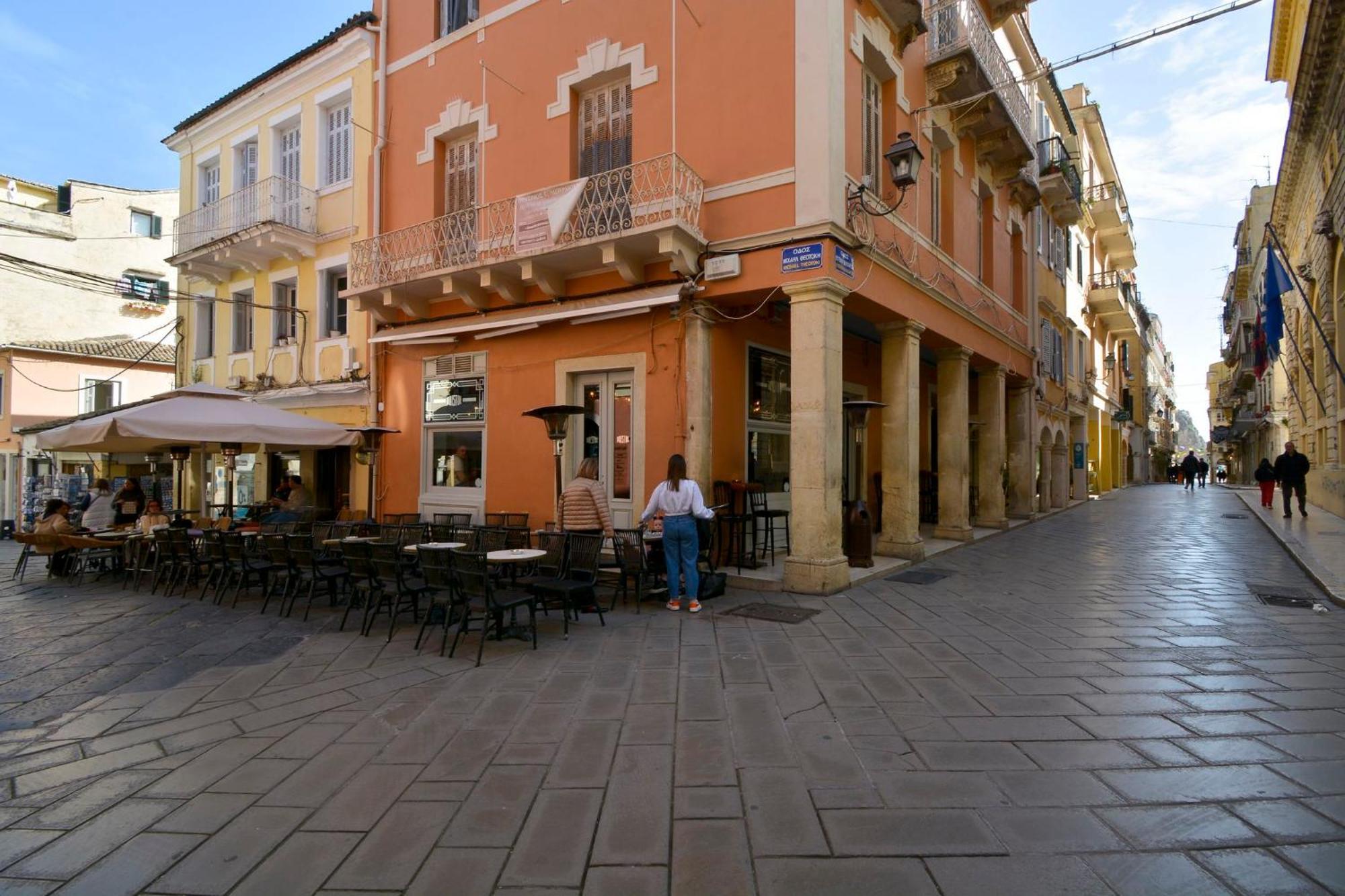 Iason In Old Town * Corfu (city)